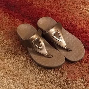 Vionic ortha heel bronze sandals